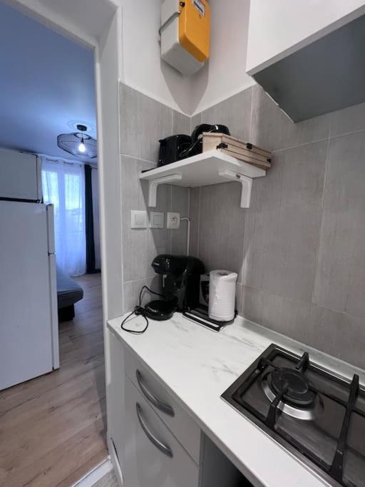 Apartamento Studio A Deux Pas De Paris Levallois-Perret Exterior foto